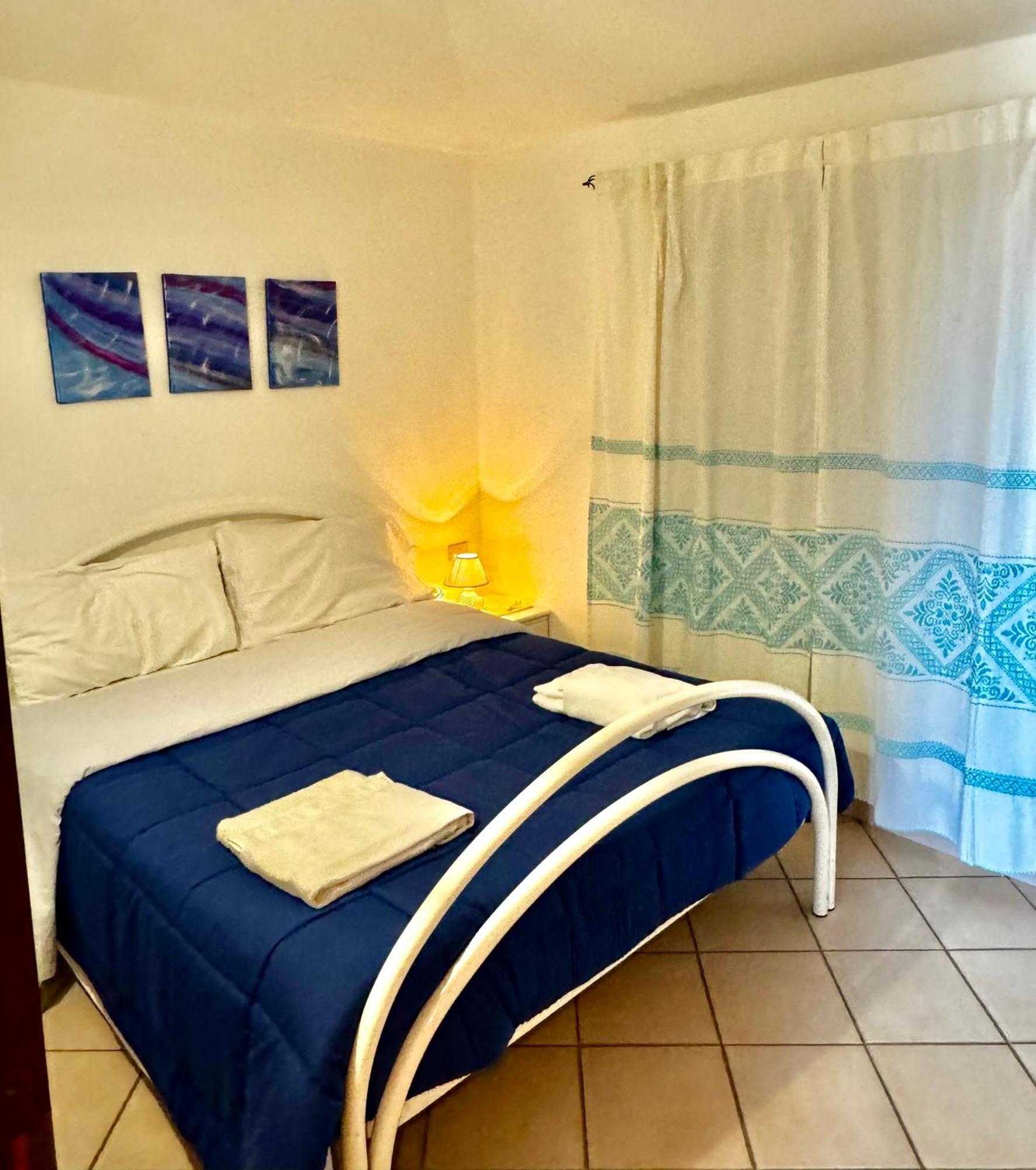 Casa A Pochi Minuti Dalla Spiaggia Di Vignola Vignola Mare Esterno foto